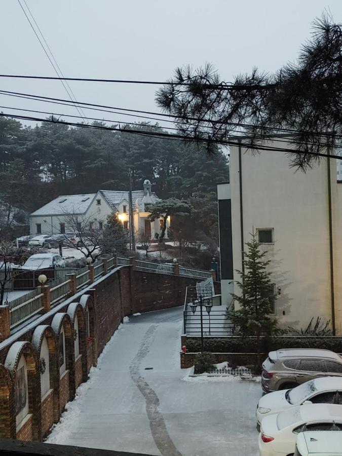 The Castle Stay Chuncheon Zewnętrze zdjęcie